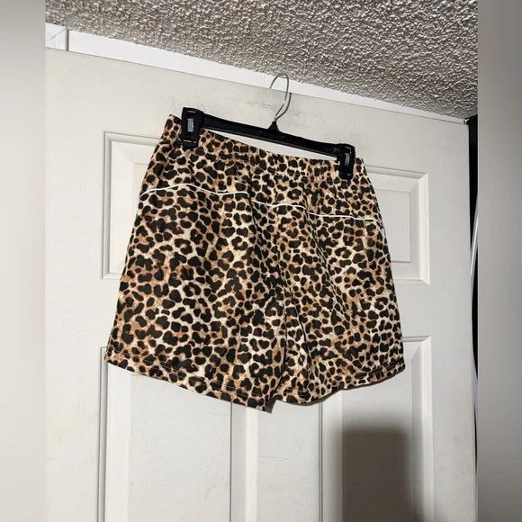 Offline by aerie cheetah print workout shorts - Picture 2 of 5